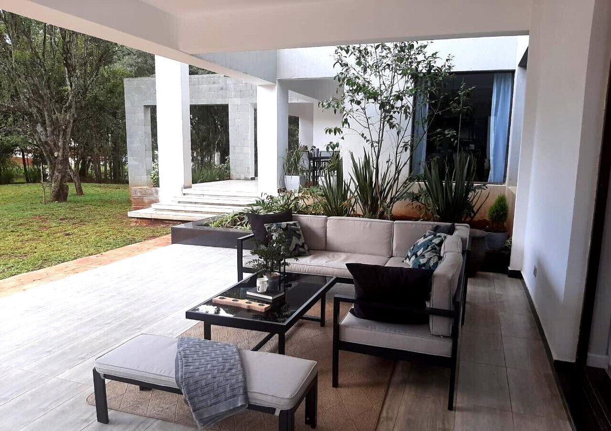 5-Ensuite Villa with Forest Views & Clubhouse – Karen