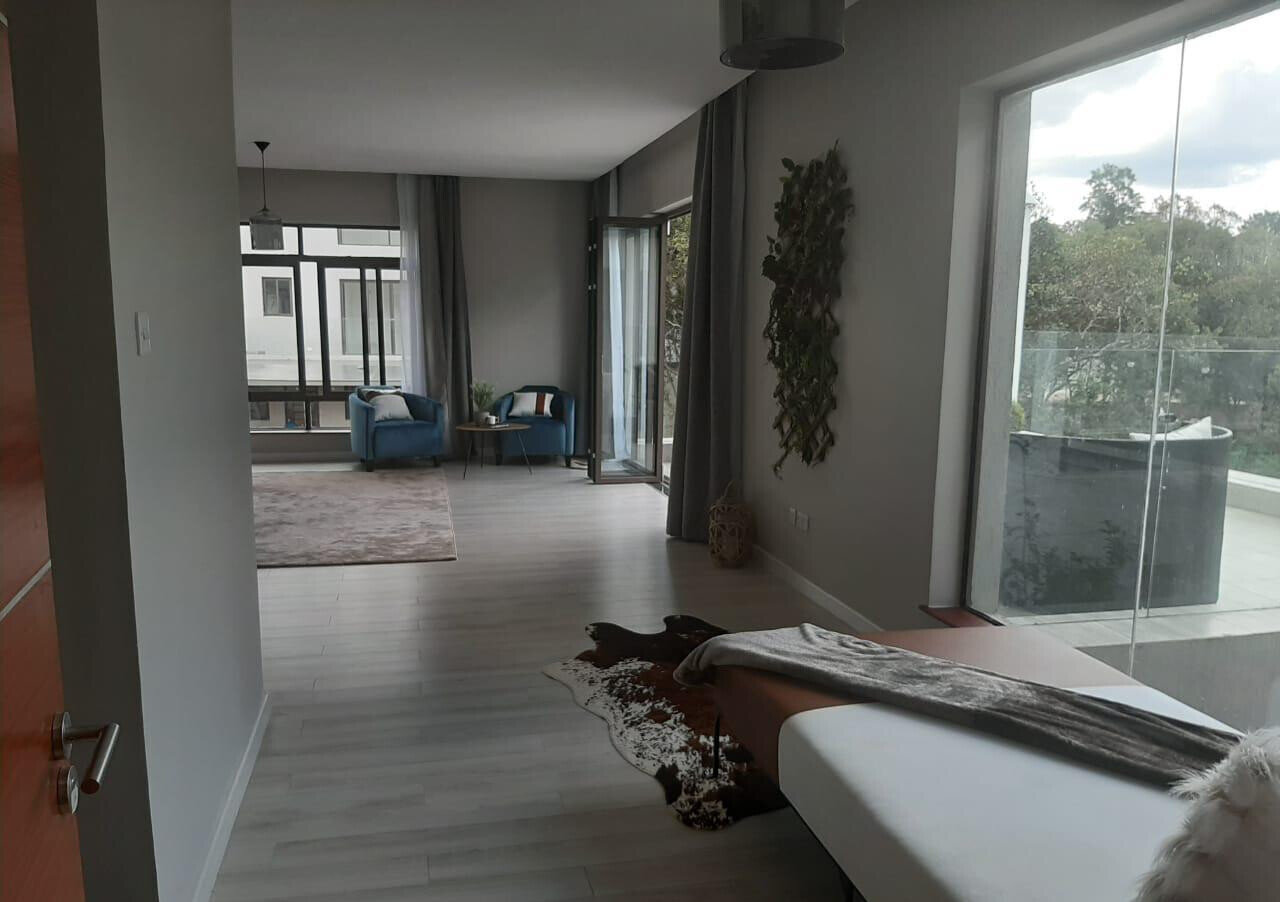 5-Ensuite Villa with Forest Views & Clubhouse – Karen