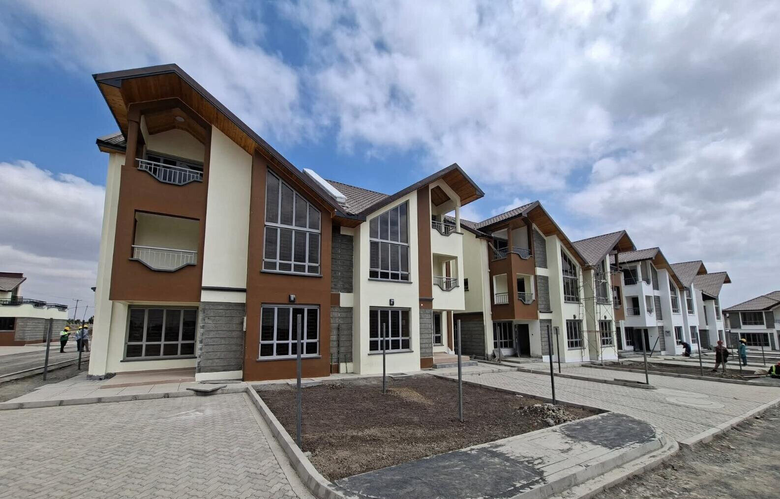 4BR All-Ensuite Townhouse with Rooftop Gazebo & DSQ - Kitengela