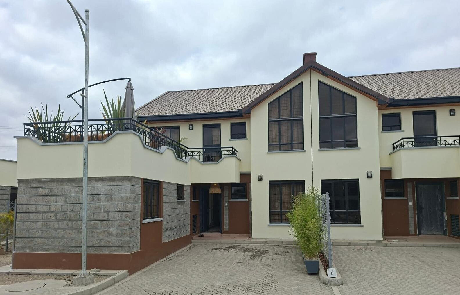4BR All-Ensuite Townhouse with Rooftop Gazebo & DSQ - Kitengela