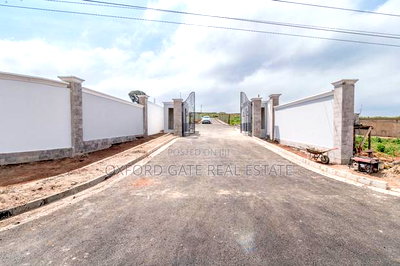 Lease Hold - Image 3