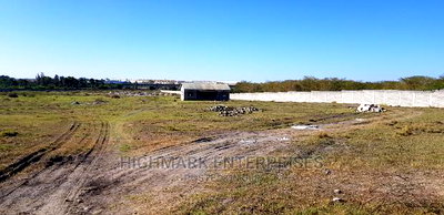 10.5 Acres On Sale In Athiriver - Image 3