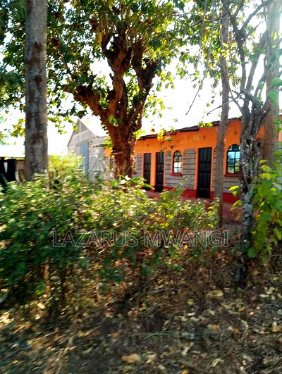 50 by 100 Plot for Sale Along Makutano-Mwea Highway - Image 6