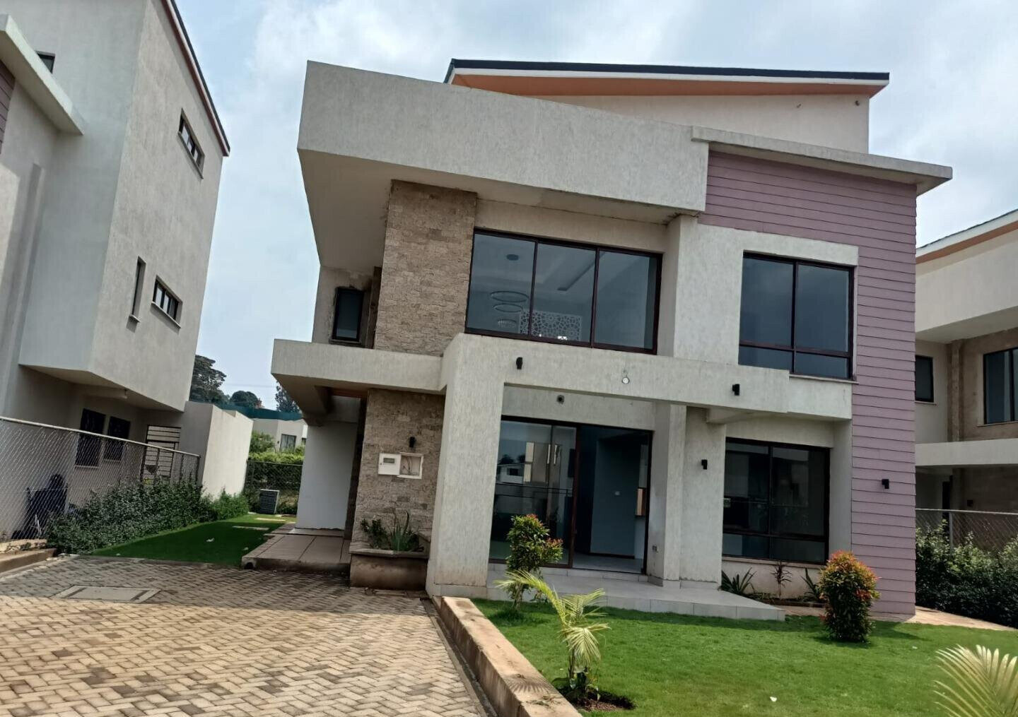 4BR All-Ensuite Townhouse with Pool & Gym Access - Runda