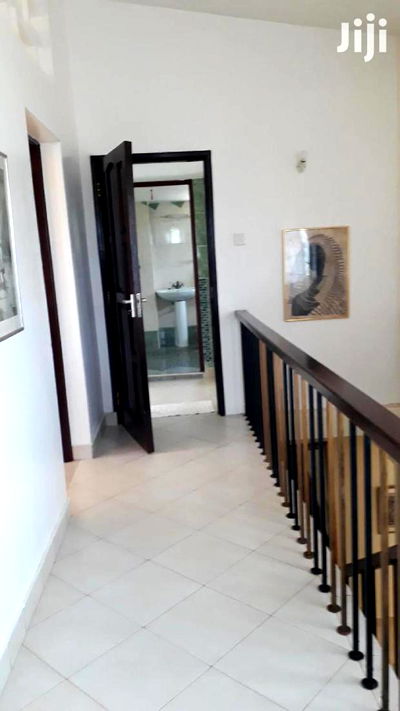 For Sale 4 Bedrooms House Shanzu - Image 3