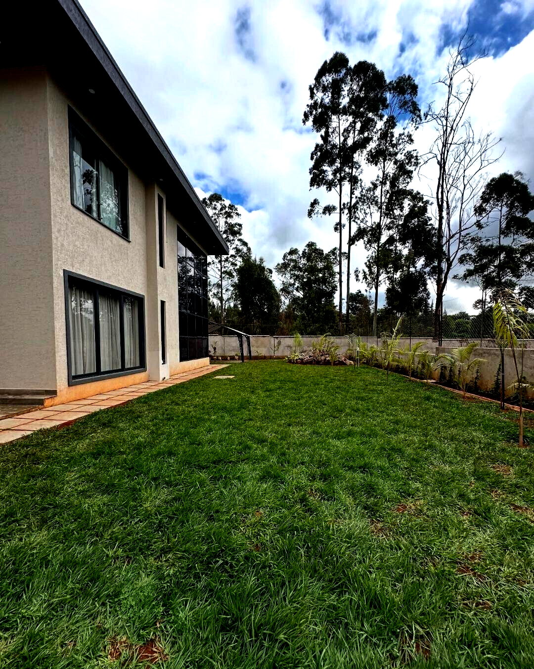 4BR Villa with Italian Kitchen & Clubhouse Access - Loresho