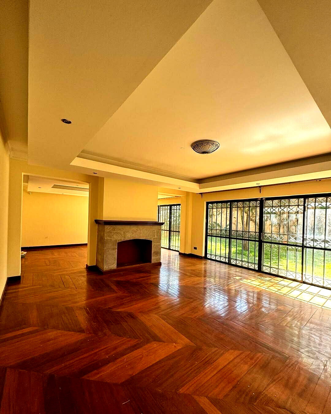 5-Ensuite Townhouse with Rooftop Terrace & Study - Lavington
