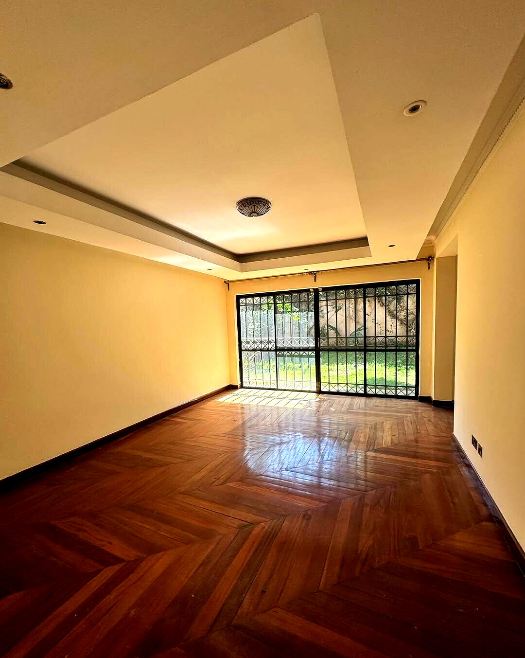 5-Ensuite Townhouse with Rooftop Terrace & Study - Lavington