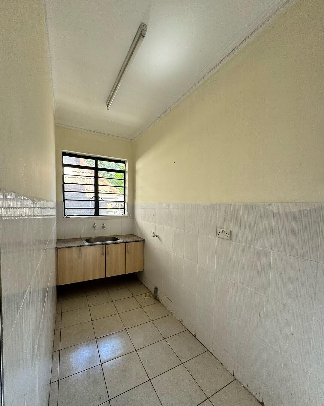 5-Ensuite Townhouse with Rooftop Terrace & Study - Lavington