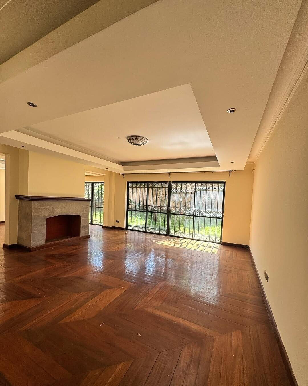 5-Ensuite Townhouse with Rooftop Terrace & Study - Lavington