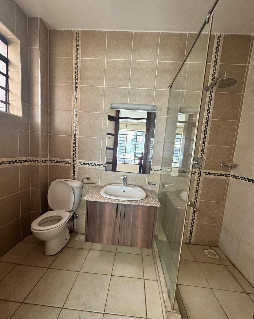 5-Ensuite Townhouse with Rooftop Terrace & Study - Lavington