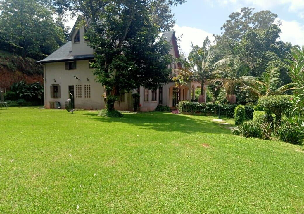 4-Ensuite Townhouse with Spa, Gym & Steam Bath on 0.6 Acre - Lower Kabete