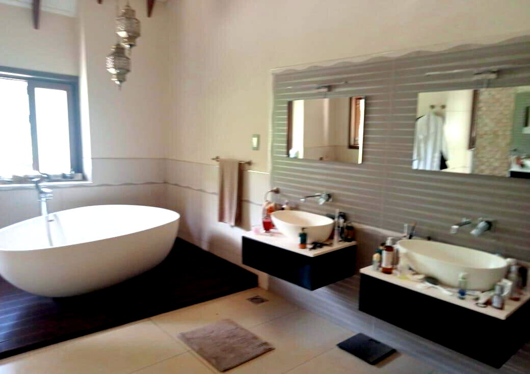 4-Ensuite Townhouse with Spa, Gym & Steam Bath on 0.6 Acre - Lower Kabete