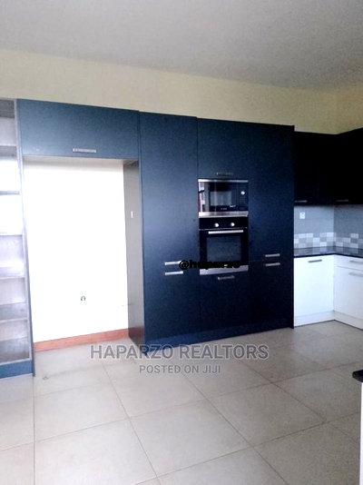 4bdrm Apartment in Parklands for Rent - Image 8