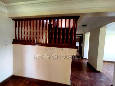 5 Bedroom Maisonette Commercial House for Rent - Image 9