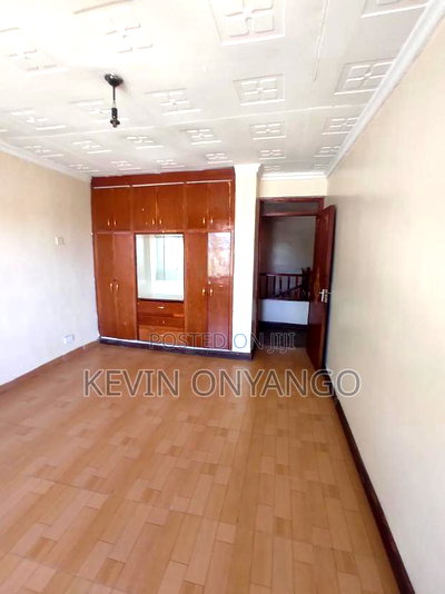 5 Bedroom Maisonette Commercial House for Rent - Image 8