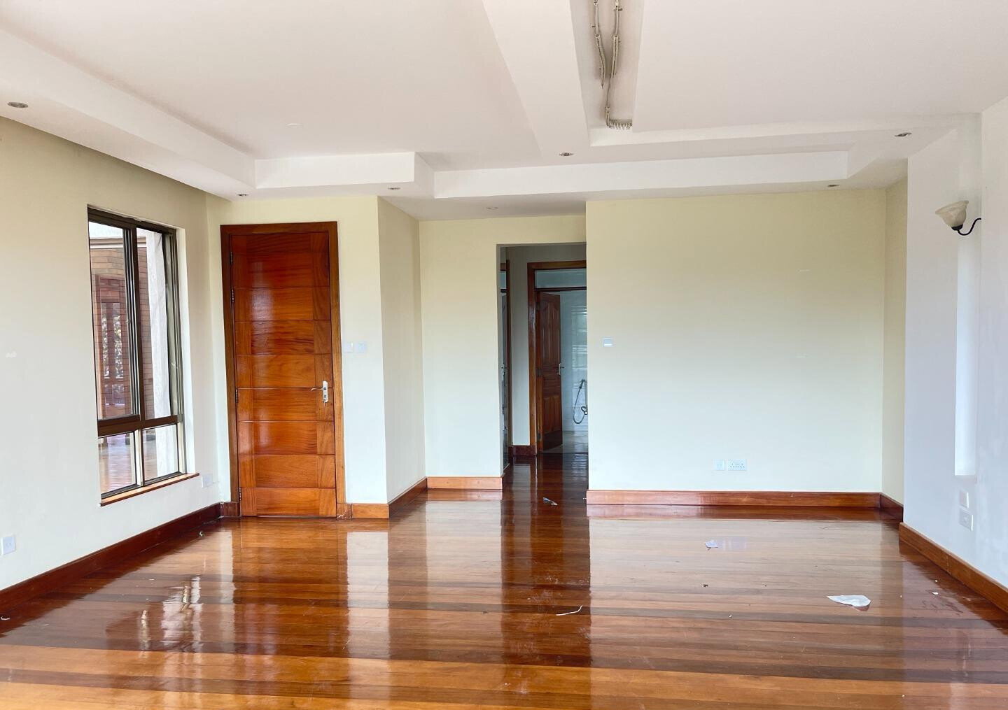 5-Ensuite Townhouse with Fireplace & Open Terrace - Lavington