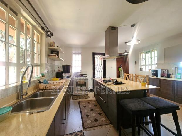 3bdrm Maisonette in Kerarapon for sale