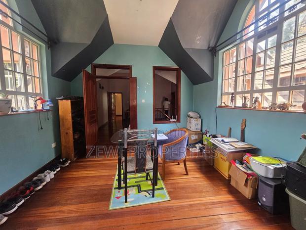 3bdrm Maisonette in Kerarapon for sale