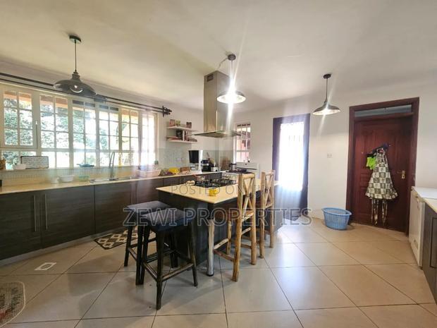 3bdrm Maisonette in Kerarapon for sale