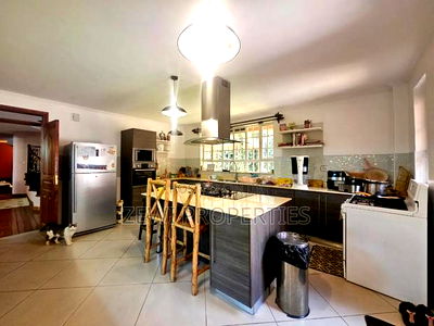 3bdrm Maisonette in Kerarapon for sale - Image 10