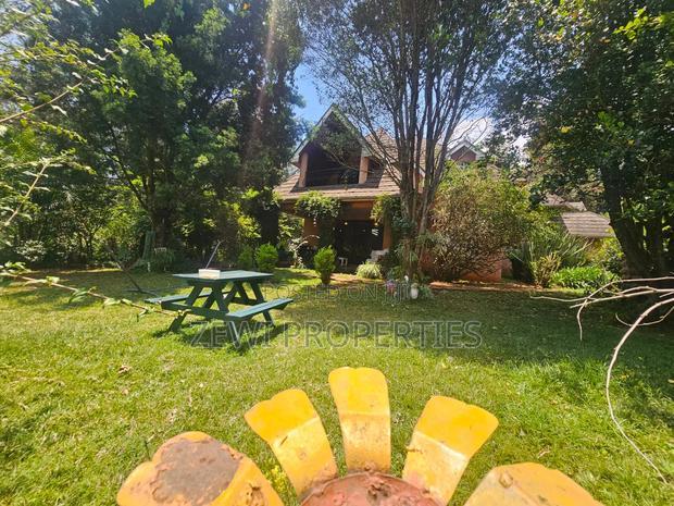 3bdrm Maisonette in Kerarapon for sale