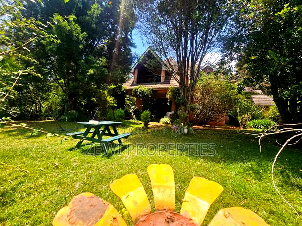 3bdrm Maisonette in Kerarapon for sale