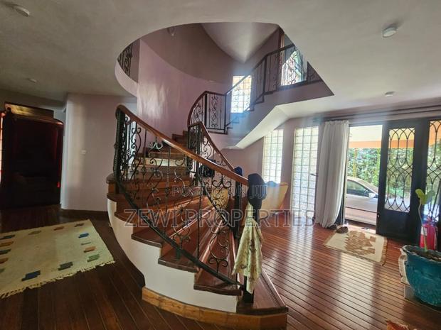 3bdrm Maisonette in Kerarapon for sale