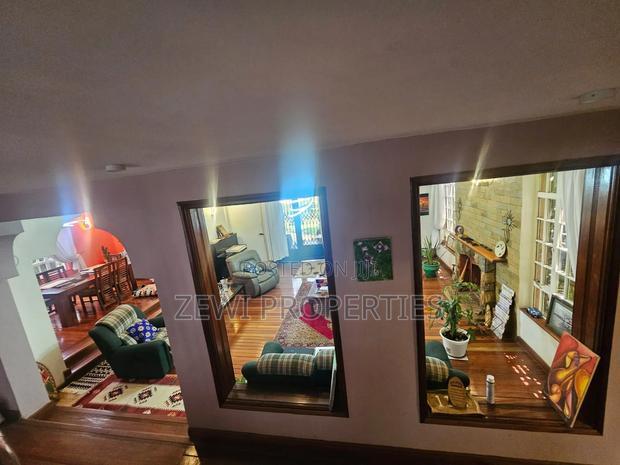 3bdrm Maisonette in Kerarapon for sale