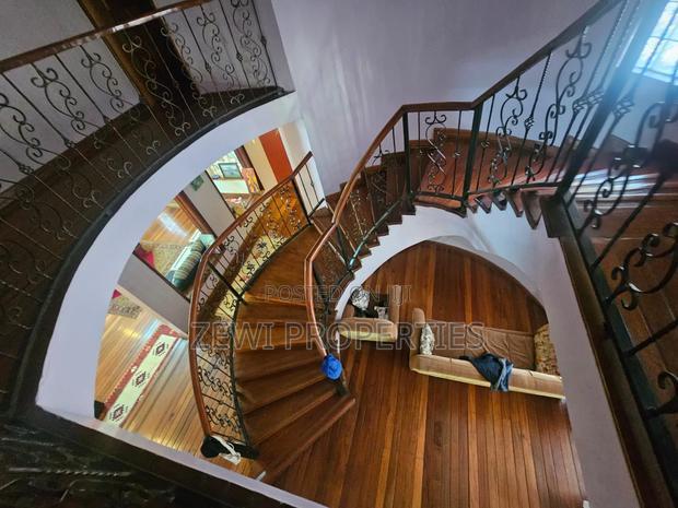 3bdrm Maisonette in Kerarapon for sale