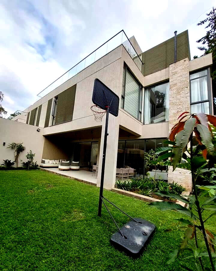 5-Ensuite Smart Townhouse with Mzima Springs View - Lavington