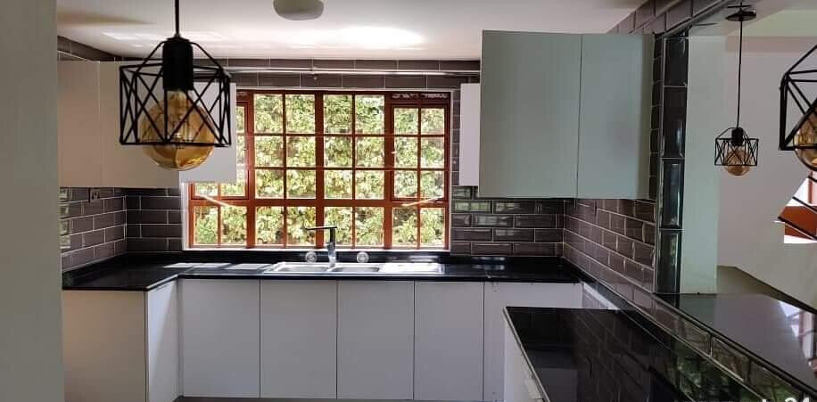 4BR Maisonette on Half Acre at KSh 180K