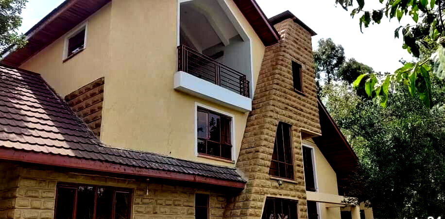 4BR Maisonette on Half Acre at KSh 180K