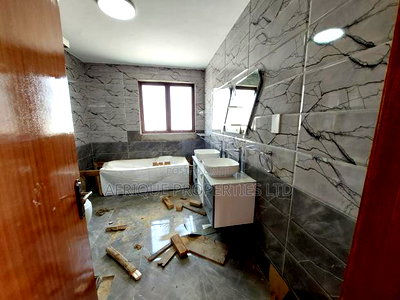 4bdrm Mansion in Runda for rent - Image 11