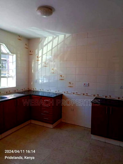 4bdrm Block of Flats in Makumbi Indesign, Hotel 67 Area for rent - Image 6