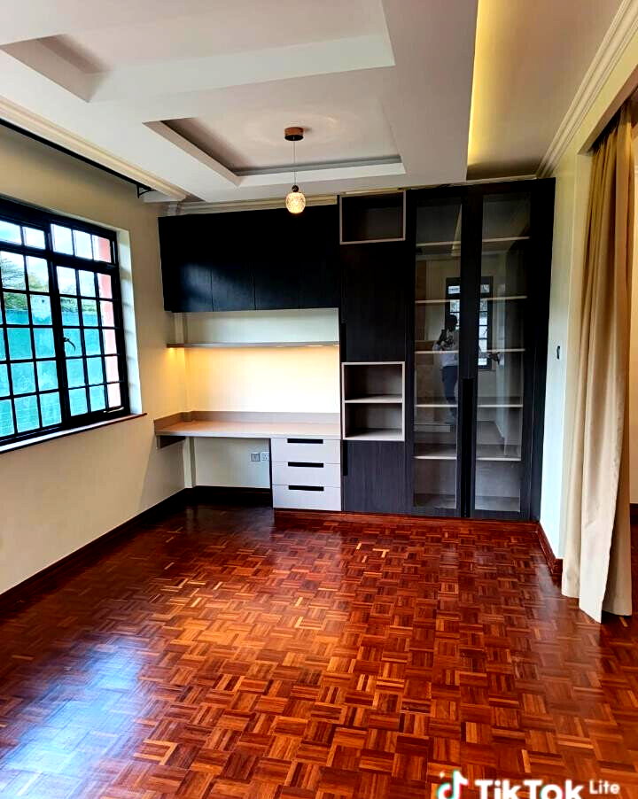 Half Acre 4BR Haven at KSh 600K