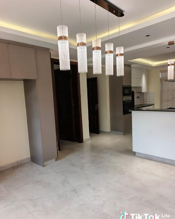 Half Acre 4BR Haven at KSh 600K