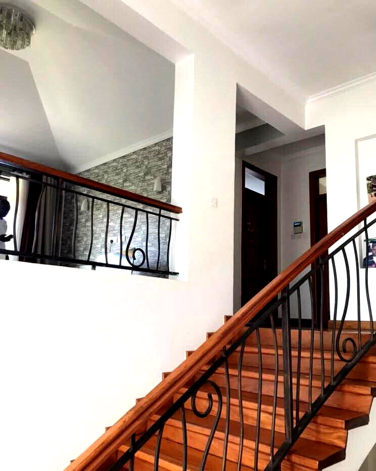 4BR Villa with Pool & Jogging Track on 1/3-Acre - Ridgeways