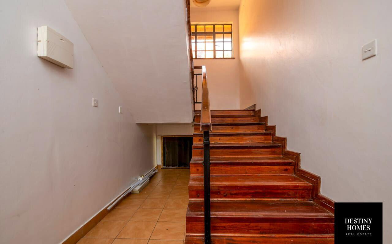 5BR Townhouse with Garden at KSh 59M