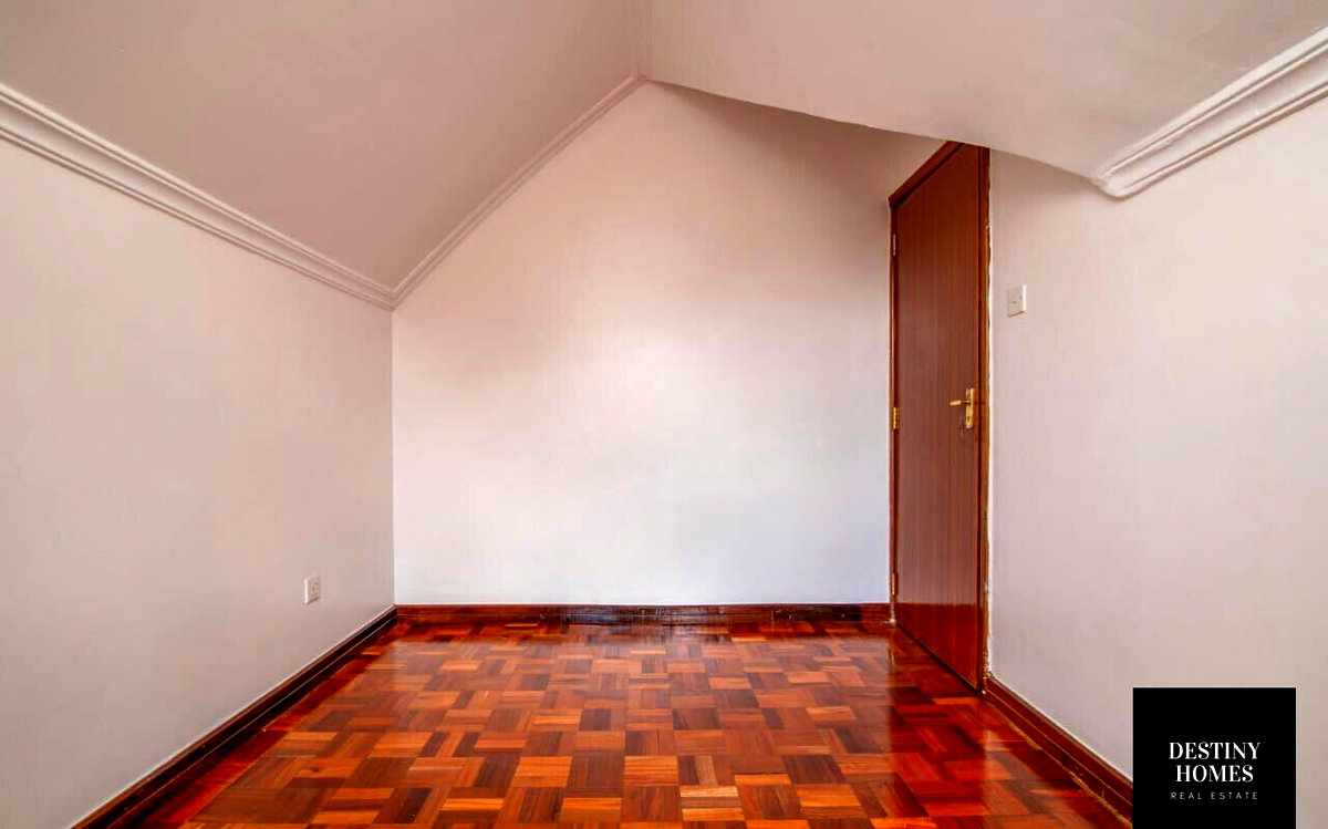 5BR Townhouse with Garden at KSh 59M