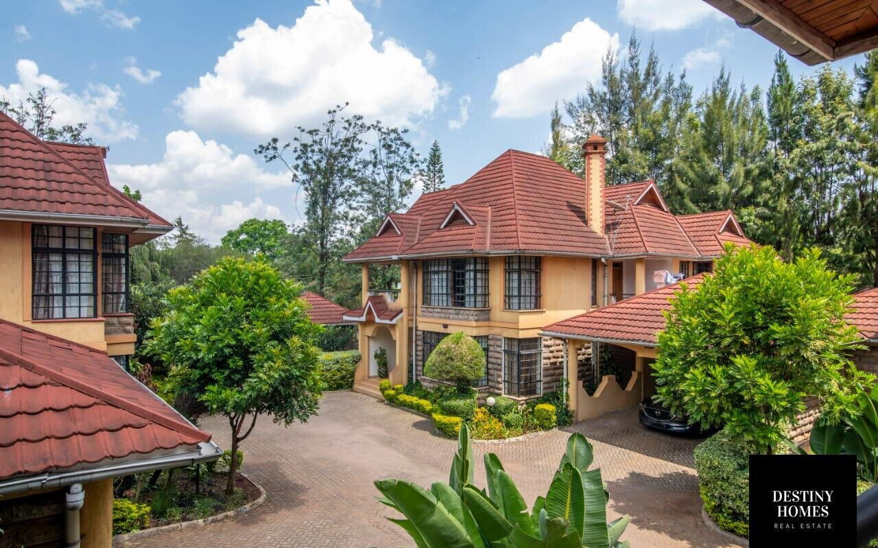 5BR Townhouse with Garden at KSh 59M