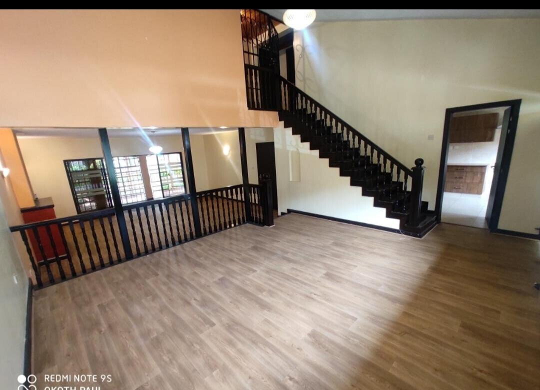 Corner Townhouse with Big Private Garden & Fireplace - Kilimani