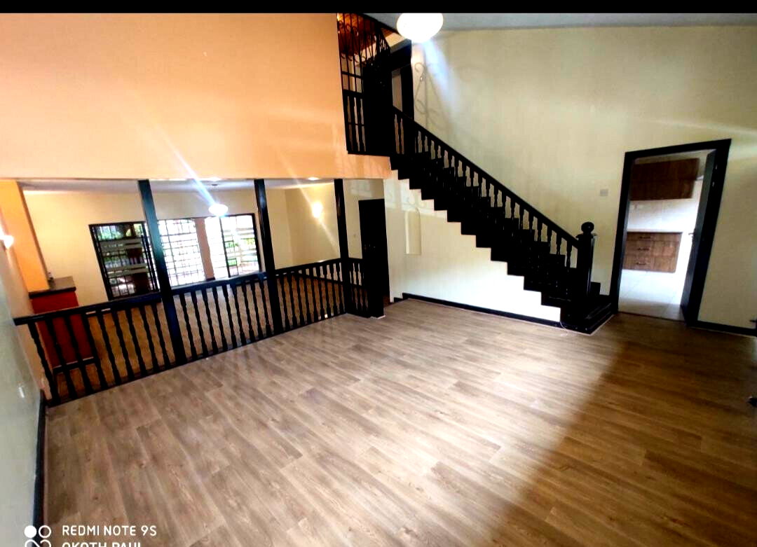 Corner Townhouse with Big Private Garden & Fireplace - Kilimani