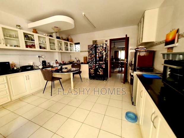 4bdrm Townhouse/Terrace in Westlands, Spring Valley for sale