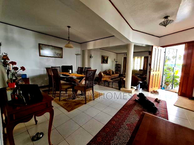 4bdrm Townhouse/Terrace in Westlands, Spring Valley for sale