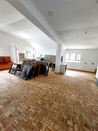 6 Bedroom House Intigoni for a Restaurant. - Image 9