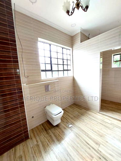 6 Bedroom House Intigoni for a Restaurant. - Image 11