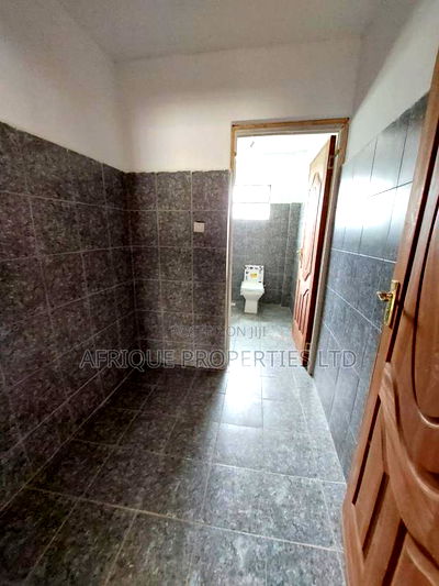 6 Bedroom House Intigoni for a Restaurant. - Image 17