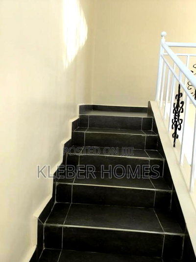 3bdrm Maisonette in Ngecha Limuru for sale - Image 8