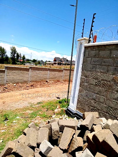 1/4 Plot Hillside Good for Residential - Image 1